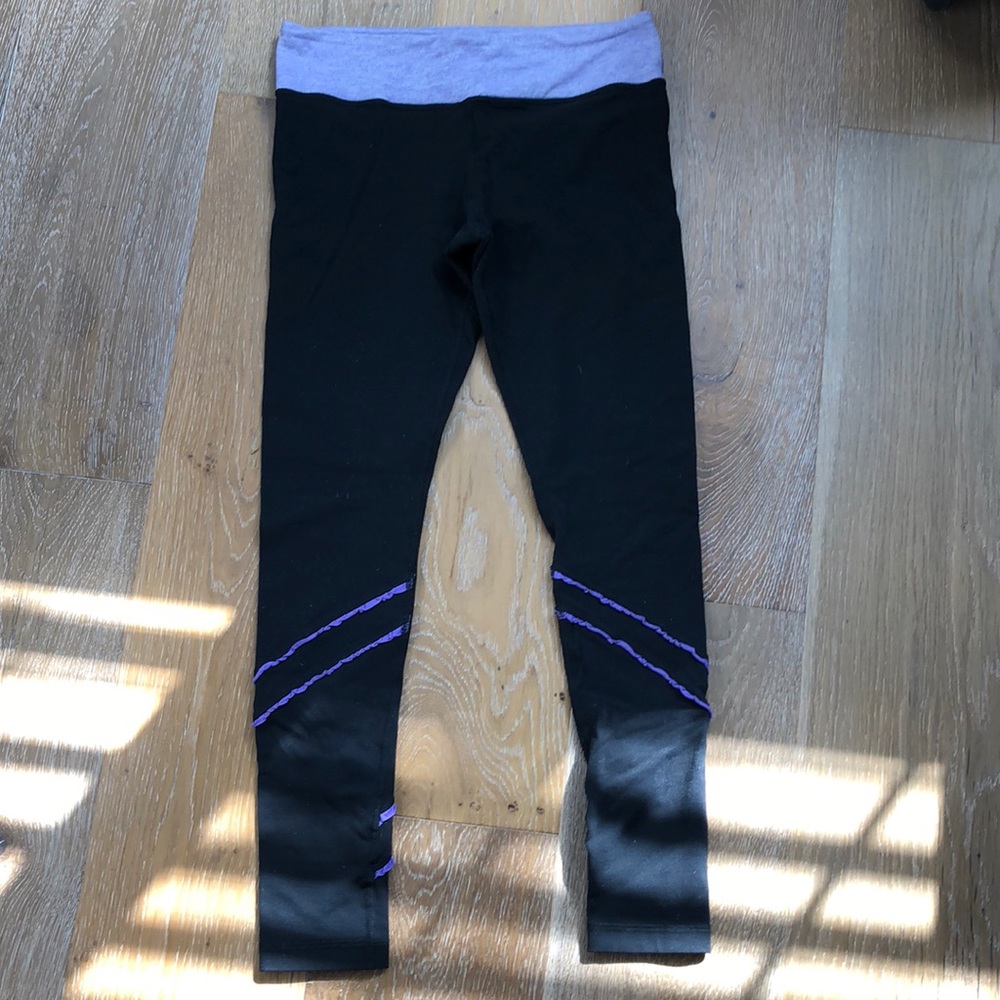 Lululemon size 8 leggings